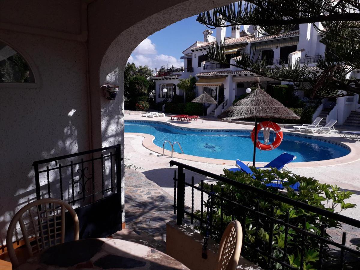 Casa Billarose - Lovely House Overlooking Pool & Walking Distance To The Beach And Restaurants Cabo Roig Exterior foto